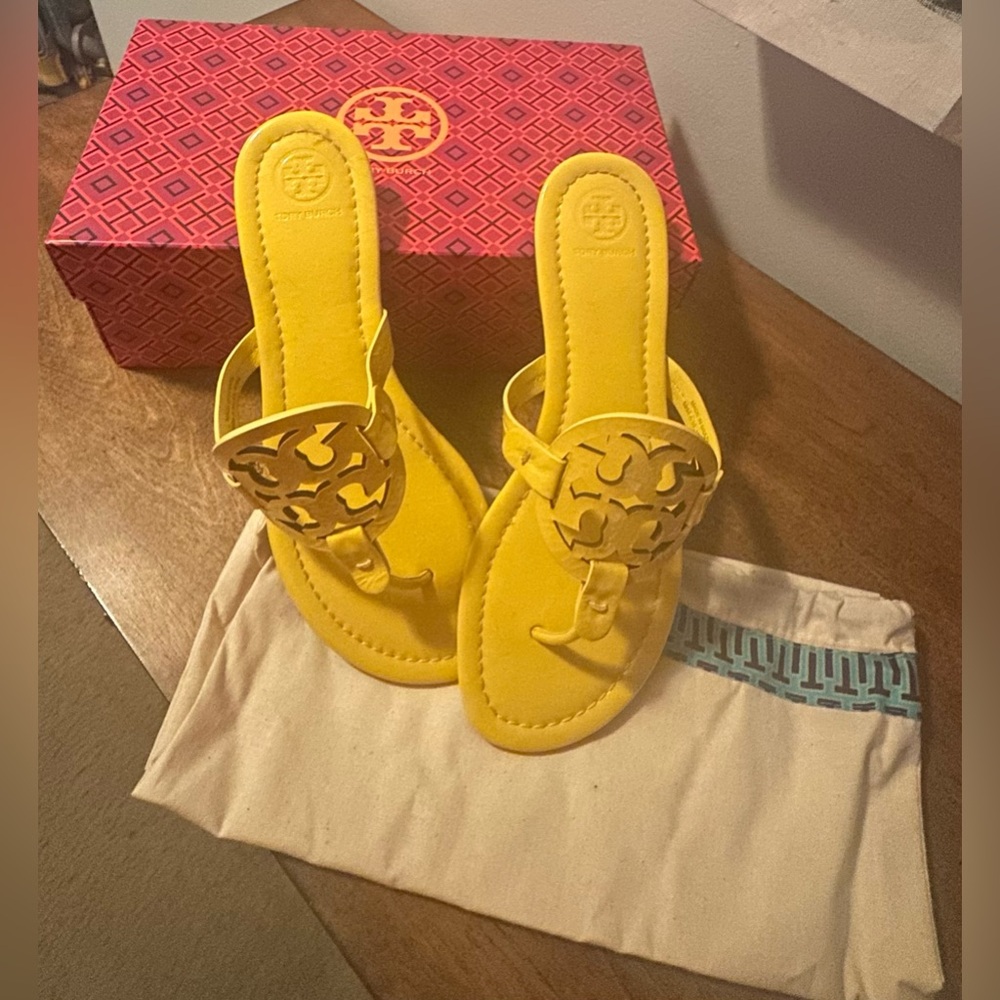 Tory Burch Yellow Leather Logo Thong Sandals - Picture 8 of 8